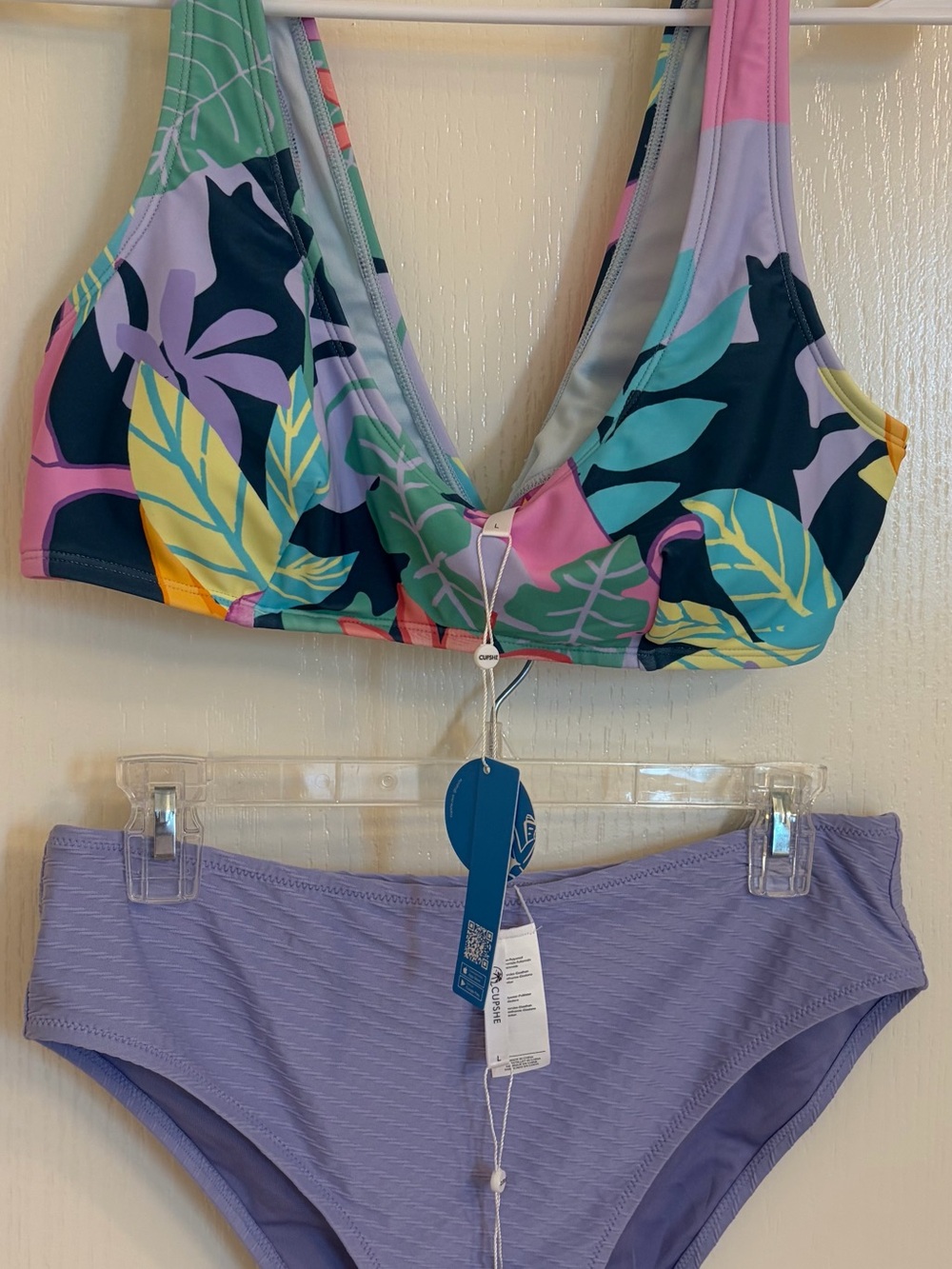 Cupshe Multicolor Tropical Leaf V-Neck Bikini with Lilac Bottoms